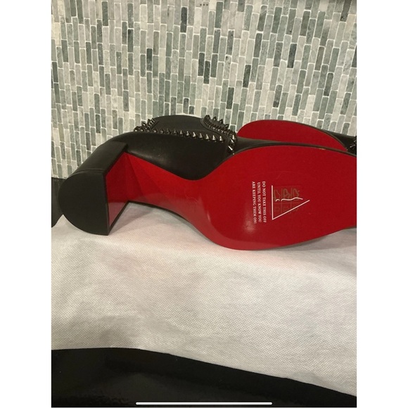 Christian Louboutin ankle boots - Picture 7 of 11